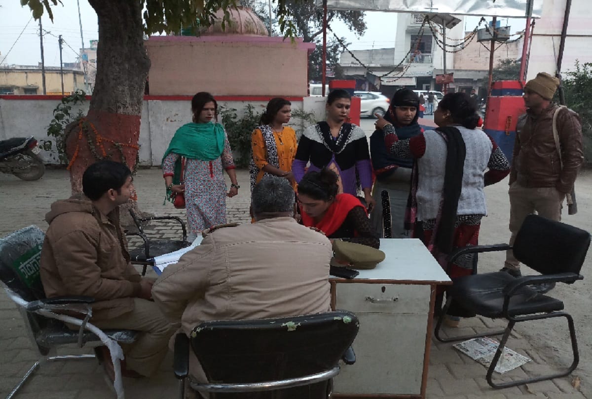 Meerut, Made a kinnar of young man, and filed a case against many peoples