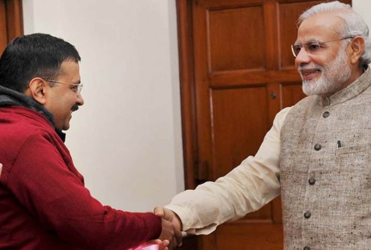 Sonam kapoor tweet on arvind kejriwal retweet to Pm narendra Modi on Delhi Assembly Election 2020