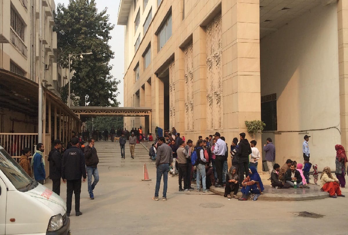 Unnao case victim in Safdarjung Hospital Doctors and nurses cried remembering Nirbhaya