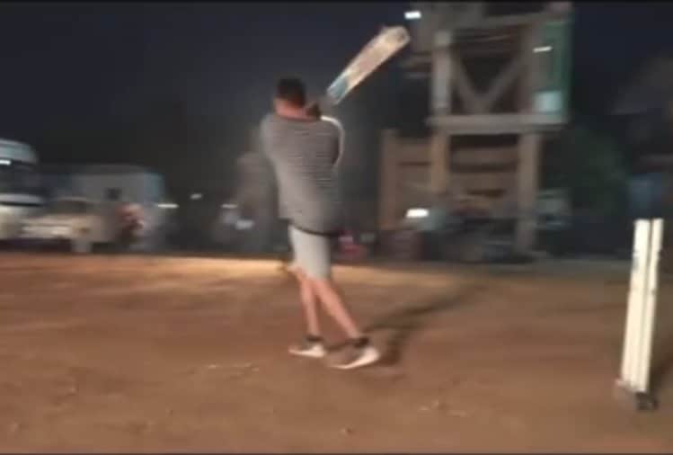 salman khan share video from bharat set he played cricket