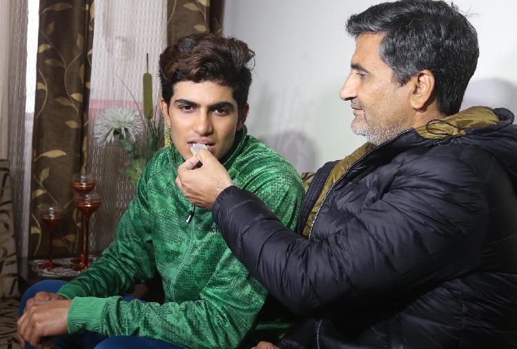 Local Sports, Shubman Gill Selected for Indian Cricket Team, Father Lakhwinder Advice to Son
