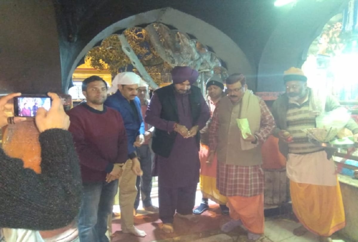 Navjot singh Sidhu visited Naina devi temple in bilaspur himachal