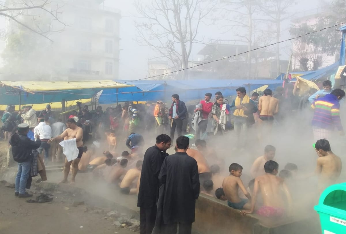 Thousands of pilgrims took plunge of faith into tatapani karsog himachal