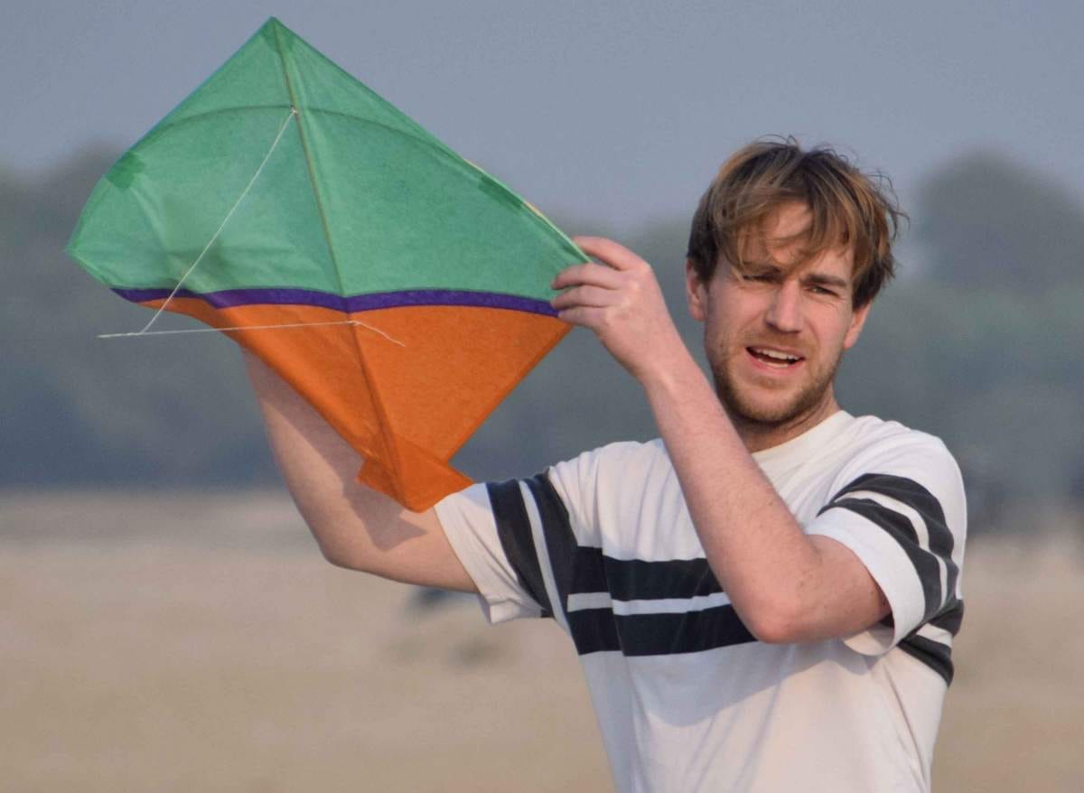 Makar sankranti 2019 kite flying festival celebrated in varanasi