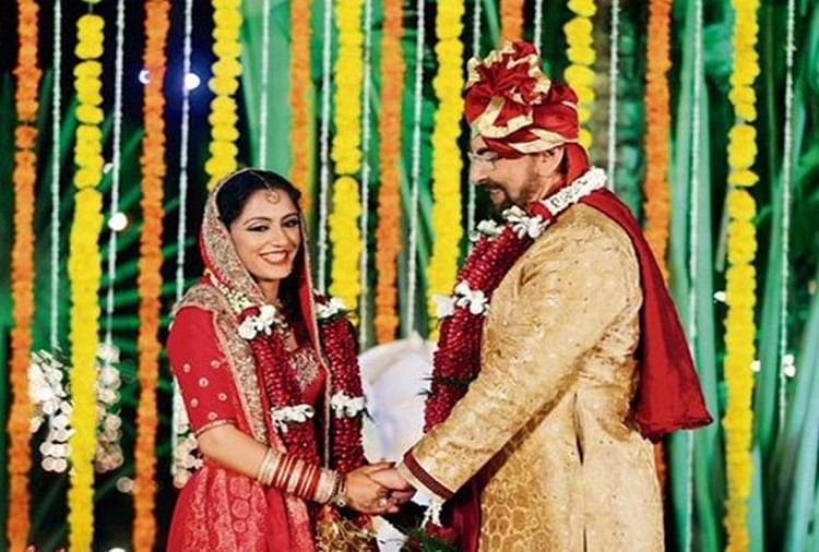 Kabir Bedi Birthday:70 साल की उम्र में की चौथी शादी, ऐसे हुई थी 30 साल छोटी  बीवी से मुलाकात - Kabir Bedi Birthday Know About Actors Fourth Marriage  With Parveen Dusanj And
