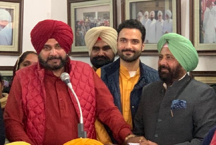 Navjot sidhu targets on PM Modi in Barnala of Punjab