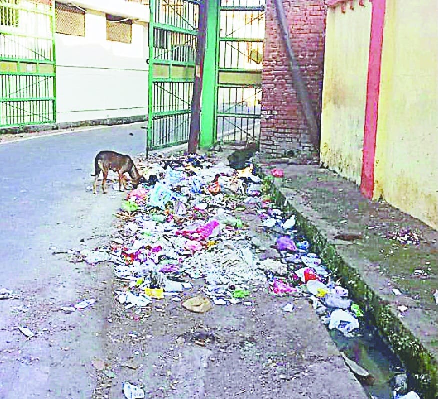 As soon as the minister gets sick, the situation of the city