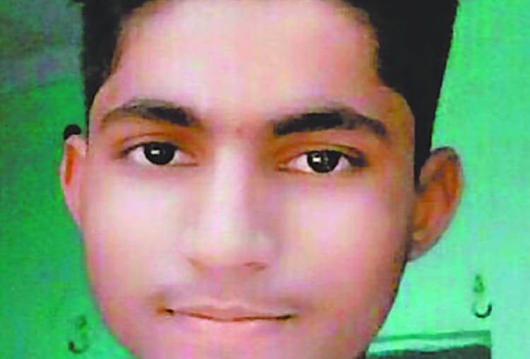 16 years old boy burnt alive in sultanpur