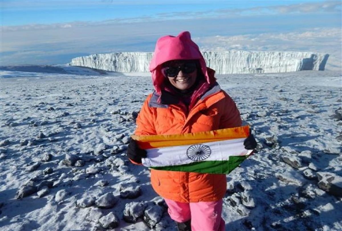 IPS officer Aparna Kumar scales highest peak