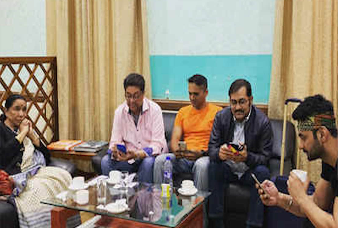 Such good company but still, no one to talk to’: This is a Asha Bhosle tweet