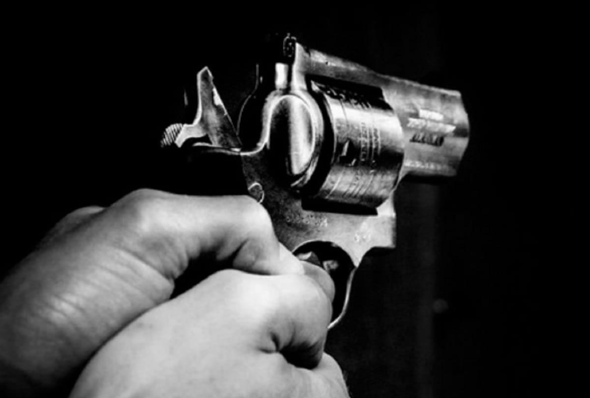samstipur Unidentified man shot rjd leader raghubar rai outside his residence in Kalyanpur