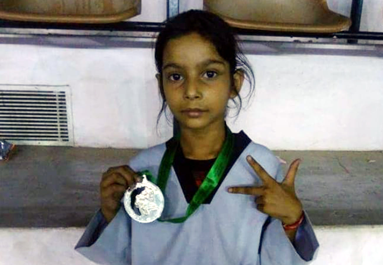Tea seller's daughter got selected in  National Taekwondo championship