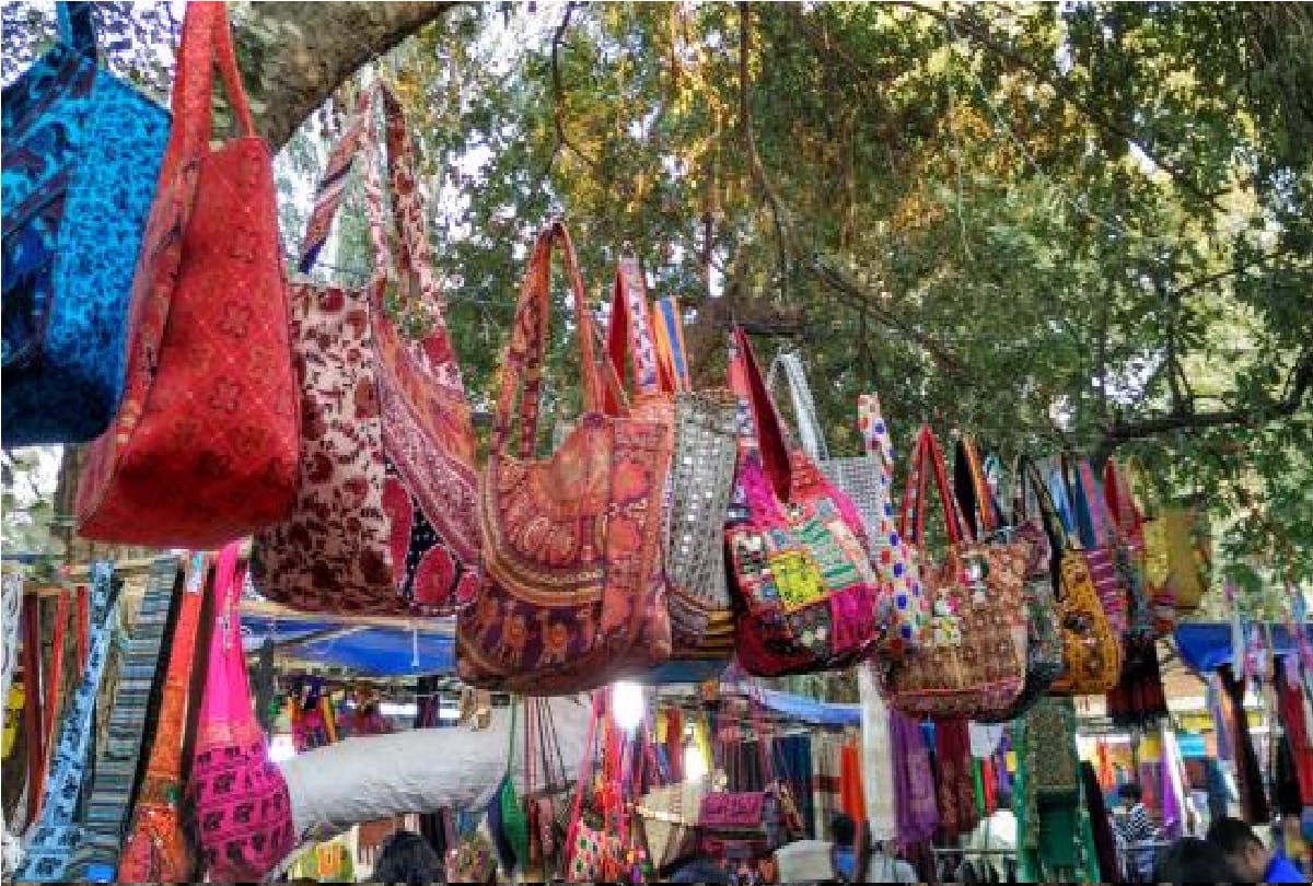 dilli haat reopens to low footfall with free entry for first 15 days visiting guidelines and rules