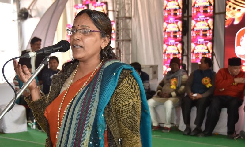 मैं प्यार भरा एक बादल हूं, हर ओर खुशी बरसाऊंगा.