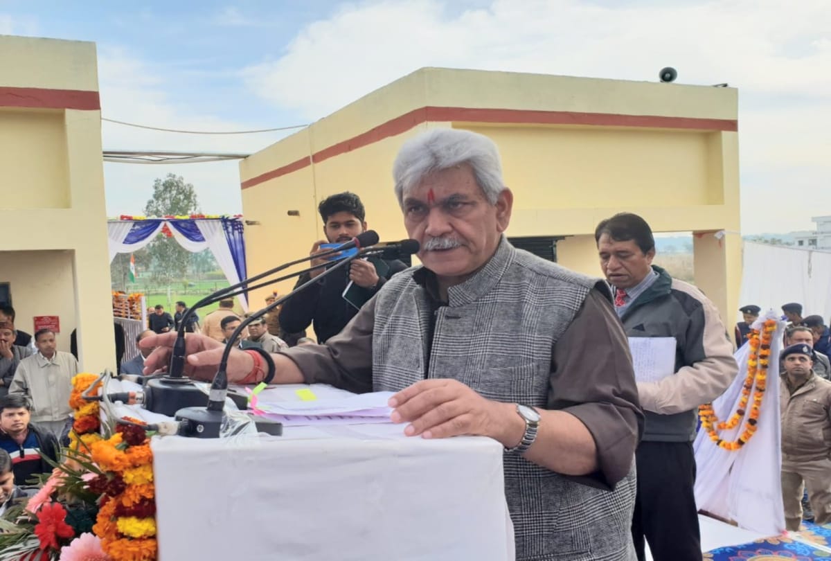 manoj sinha inaugurates demu shed in varanasi