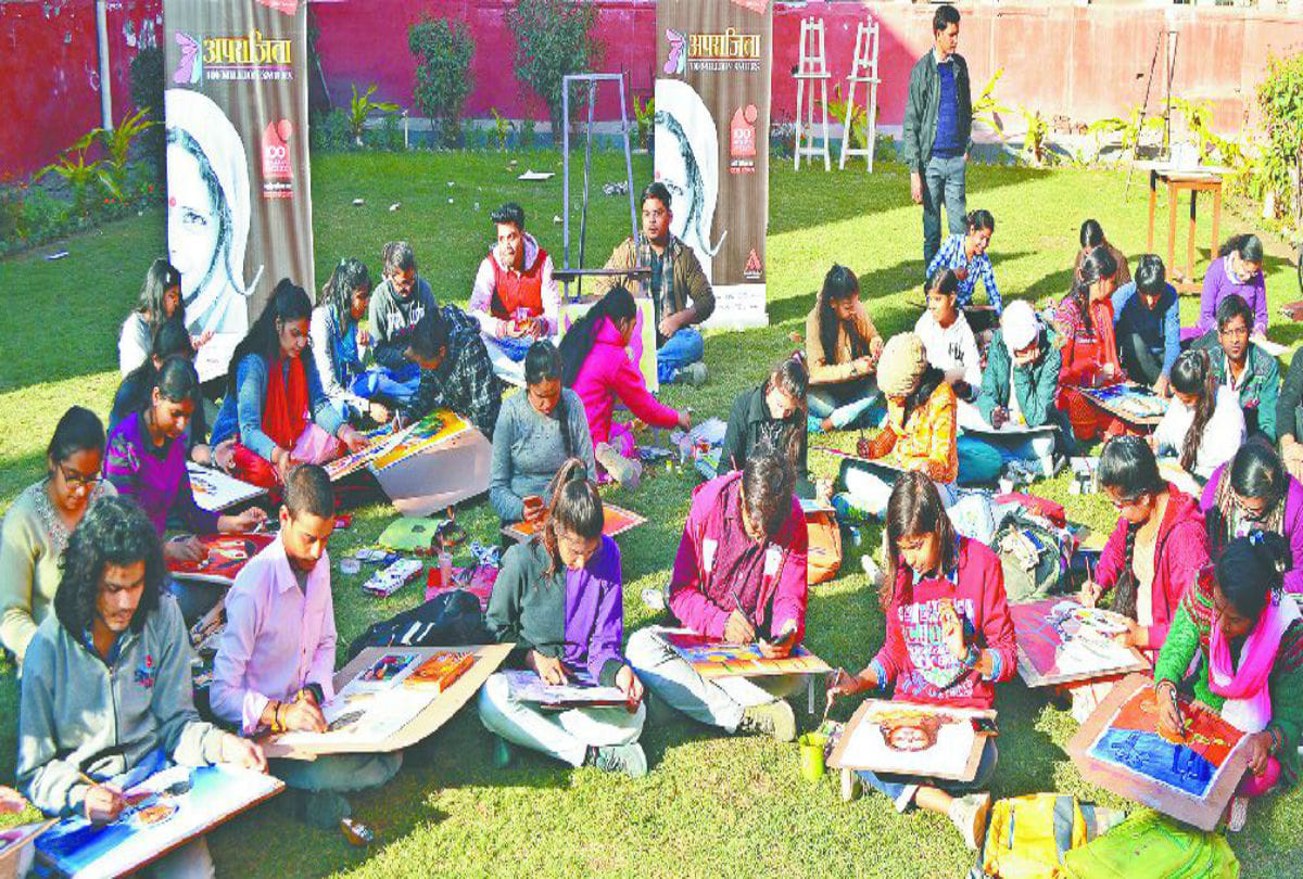 paintings on women empowerment held under Aparajita 100 Million Smiles campaign
