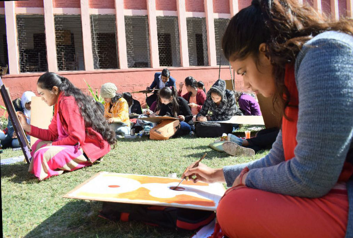 paintings on women empowerment held under Aparajita 100 Million Smiles campaign