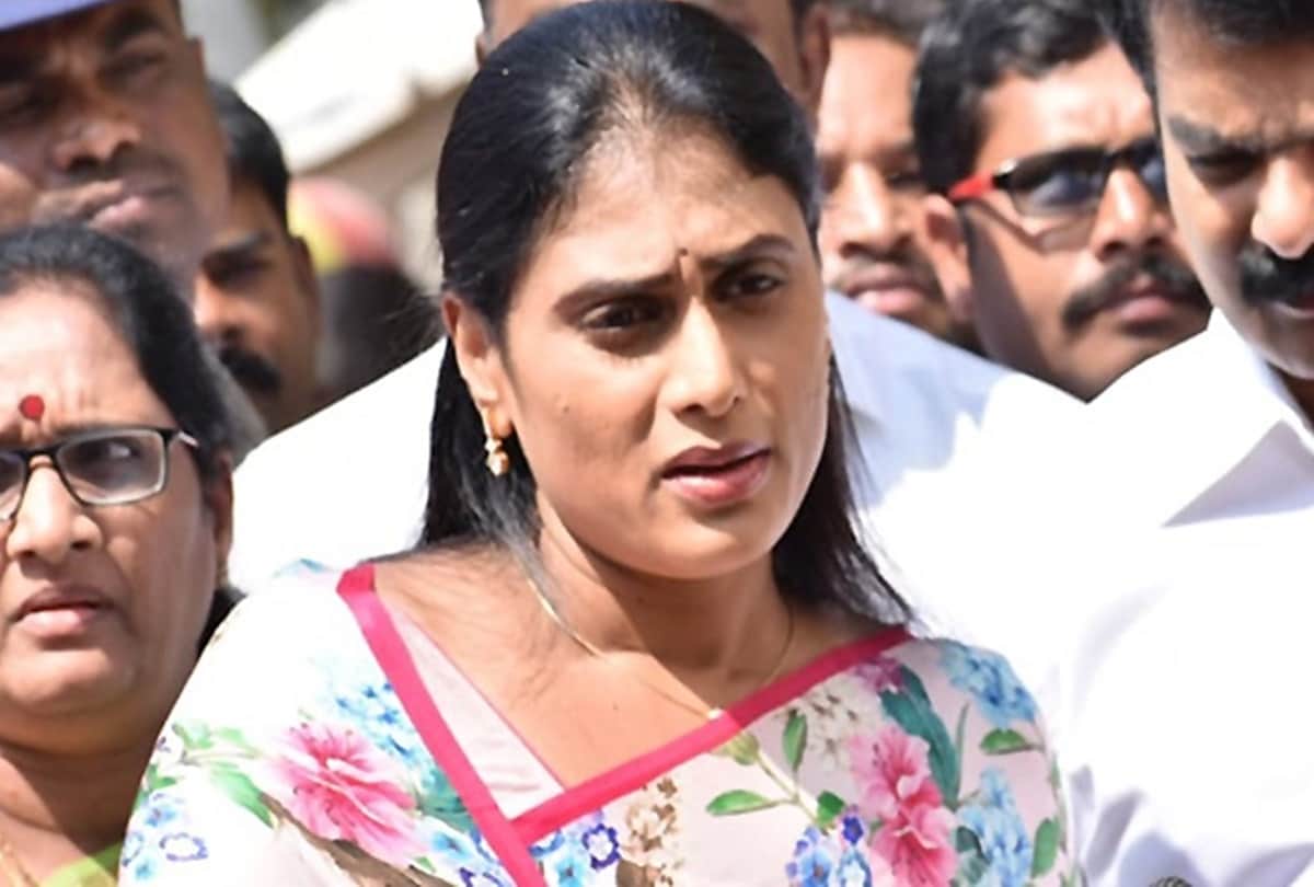 Jaganmohan Reddy Sister Sharmila Allege Tdp Spreading Rumours With Prabhas