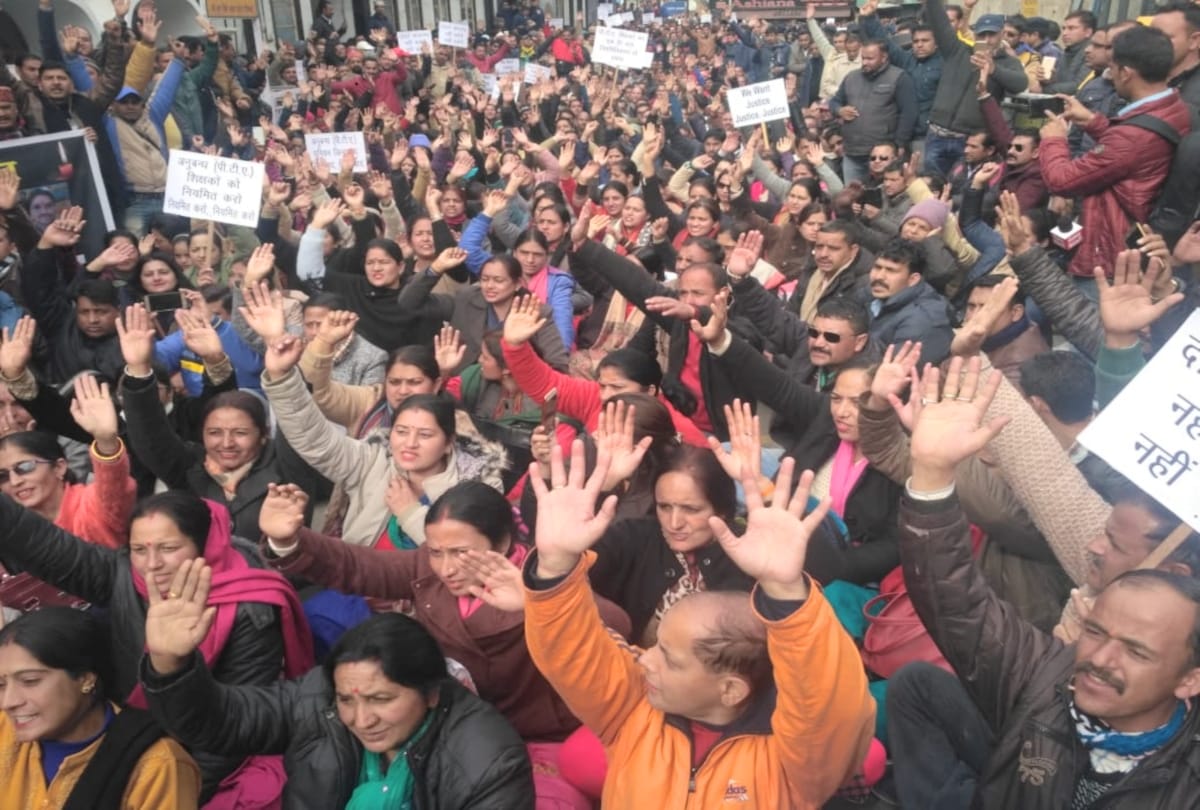 The case of 15 thousand temporary teachers of himachal can be heard today