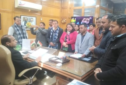 contract pta teacher rally in shimla and PTA teachers broke Section 144
