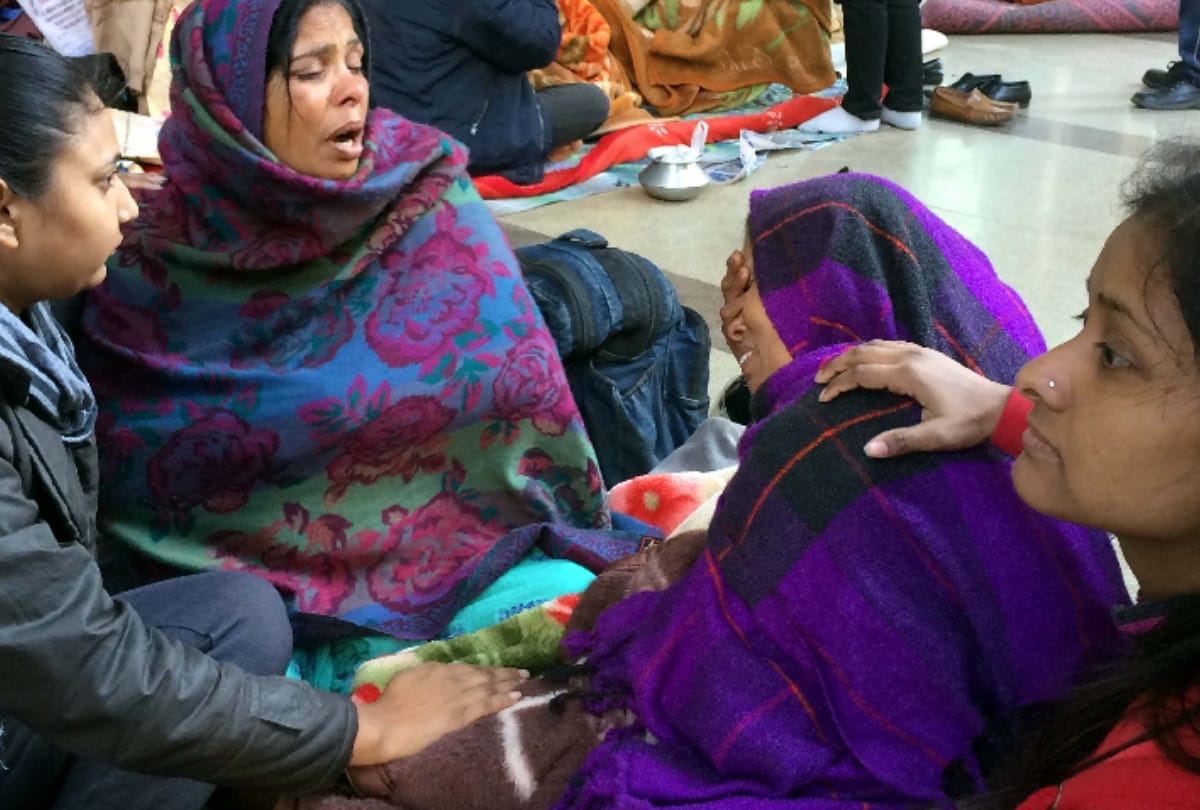 after 5 deaths in safdarjung hospital resident doctors back to work