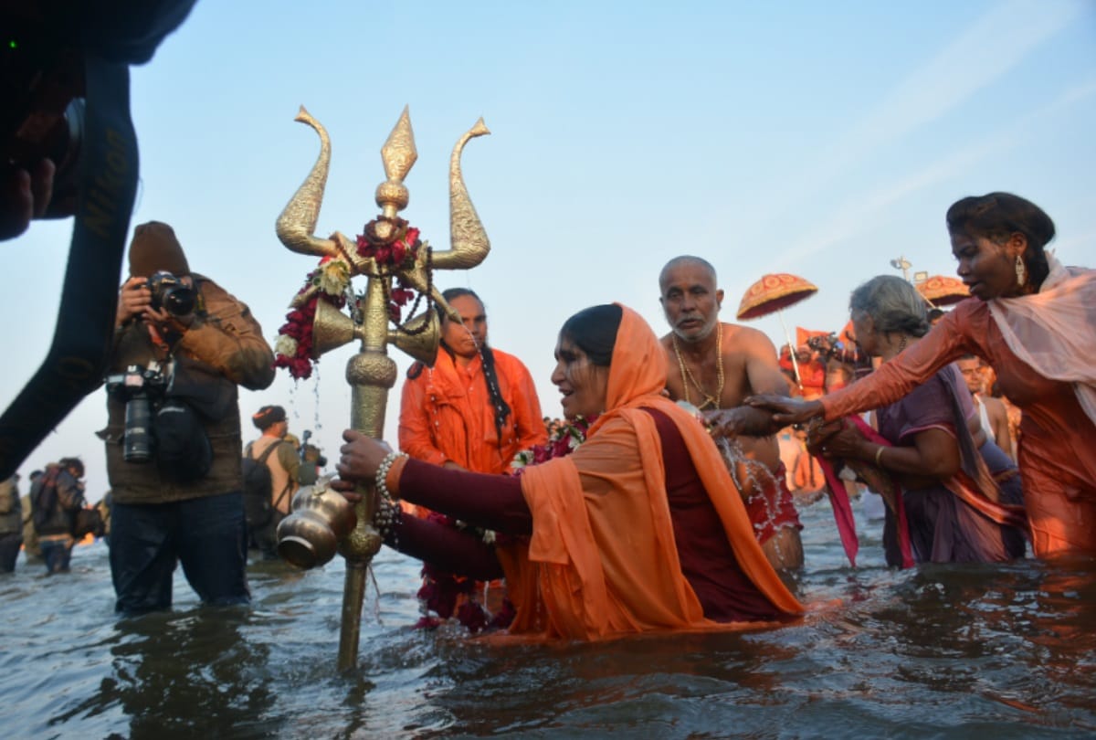 prayagraj kumbh mela 2019 Know Big importance of holy dip in sangam on Makar Sankranti