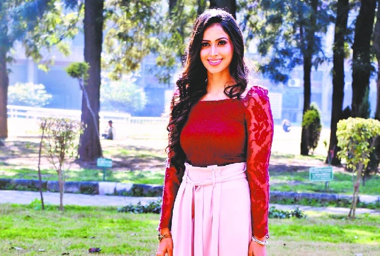Bollywood Actress Smaira Sandhu Interview on Suceess Tips in Indian Fashion World