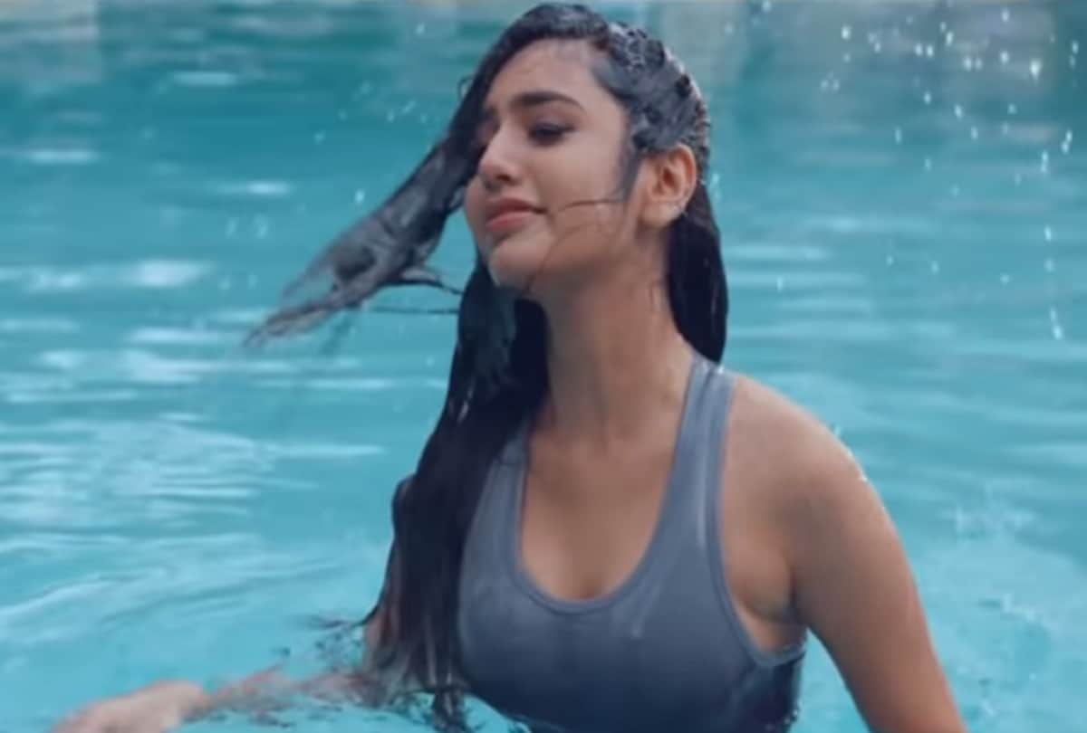 Priya Prakash Varrier debut film Sridevi Bungalow trailer released users troll film makers