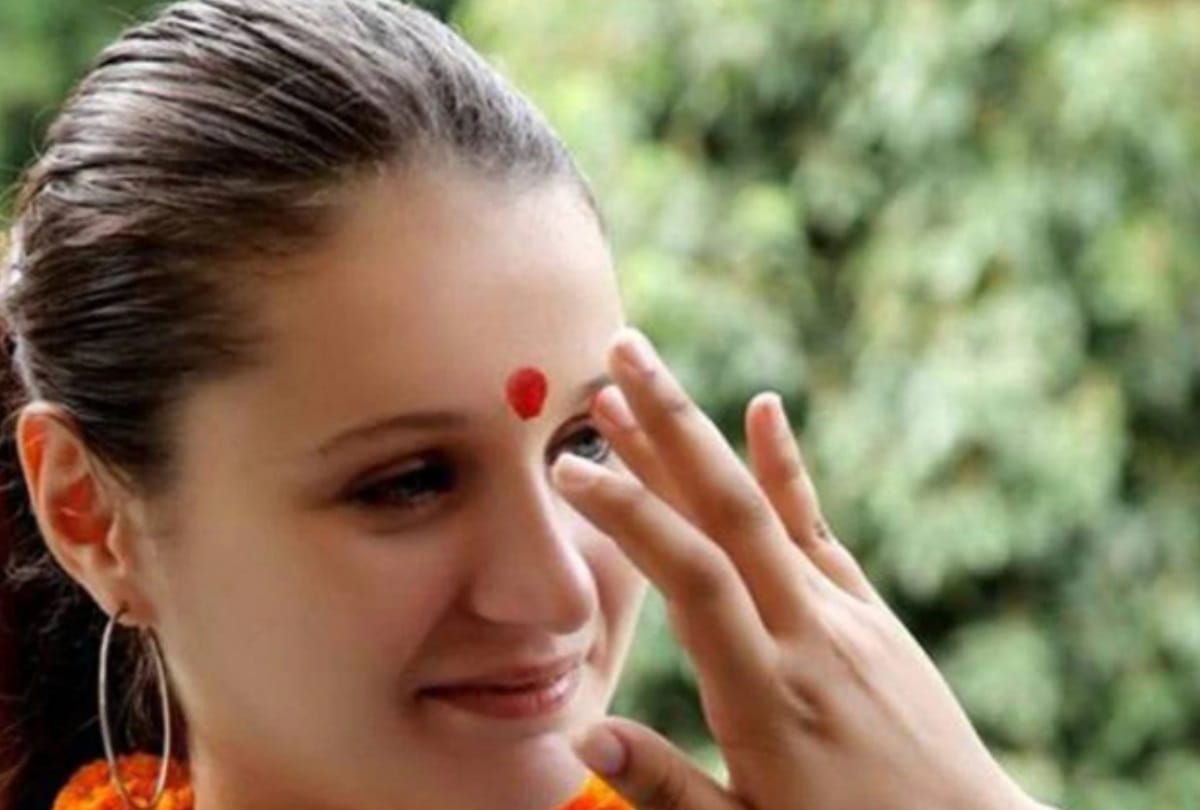 To get success apply tilak on your forehead according the day