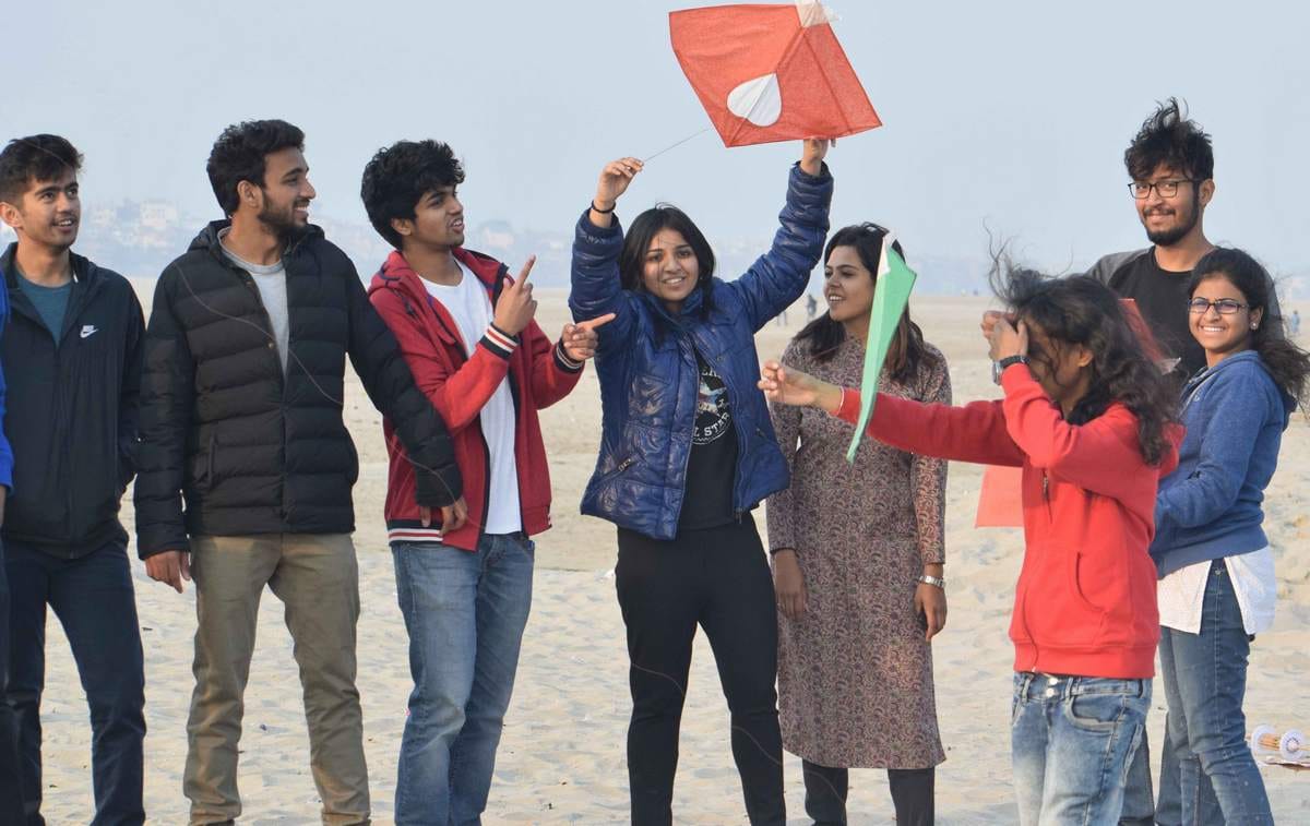 Makar sankranti 2019 kite flying festival celebrated in varanasi