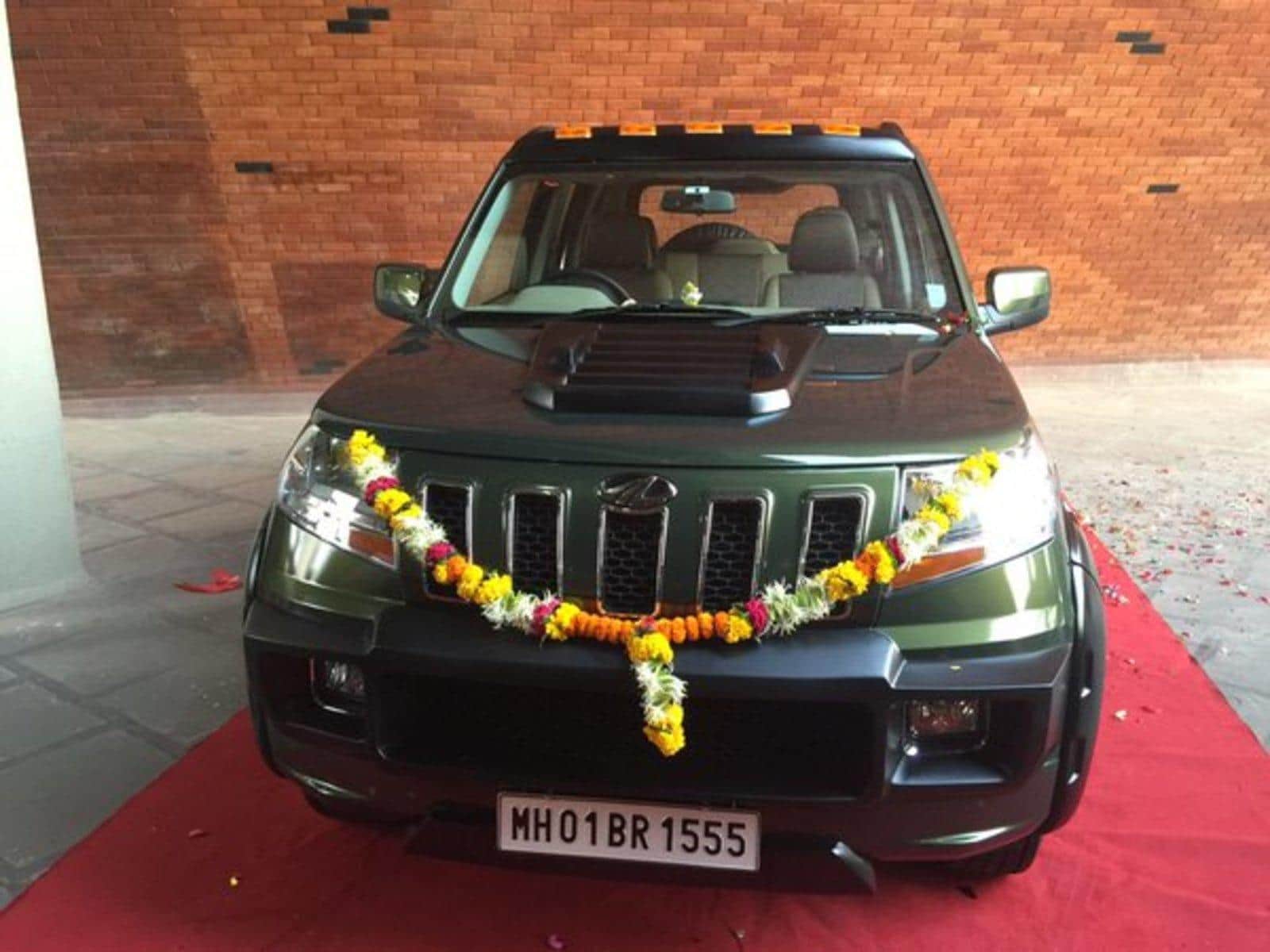 2019 April Discount: Mahindra offerings extra offers upto rs 73000 off on suvs