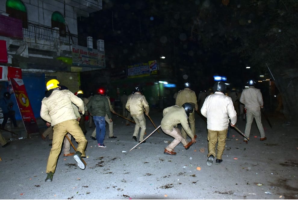 Police Lathicharge on angry people after Boy child killed in bus accident haldwani