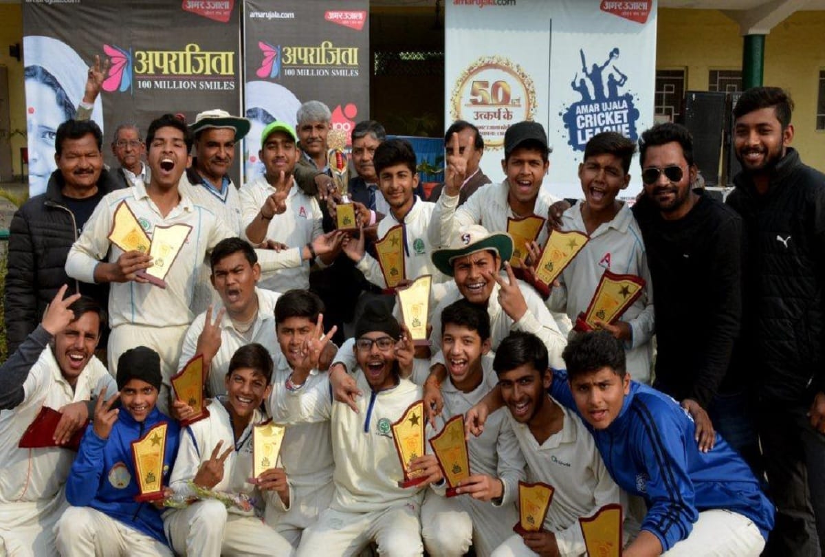 SR International team becomes Amar Ujala Cricket League Champion