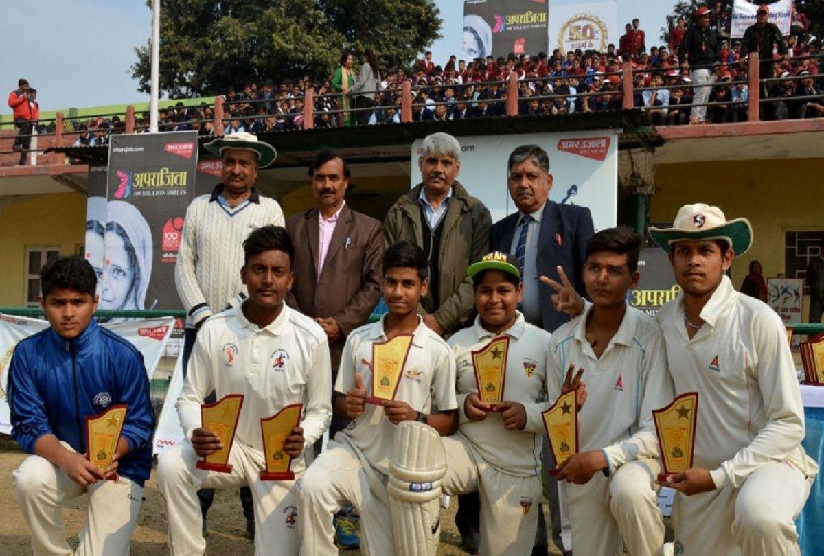 SR International team becomes Amar Ujala Cricket League Champion