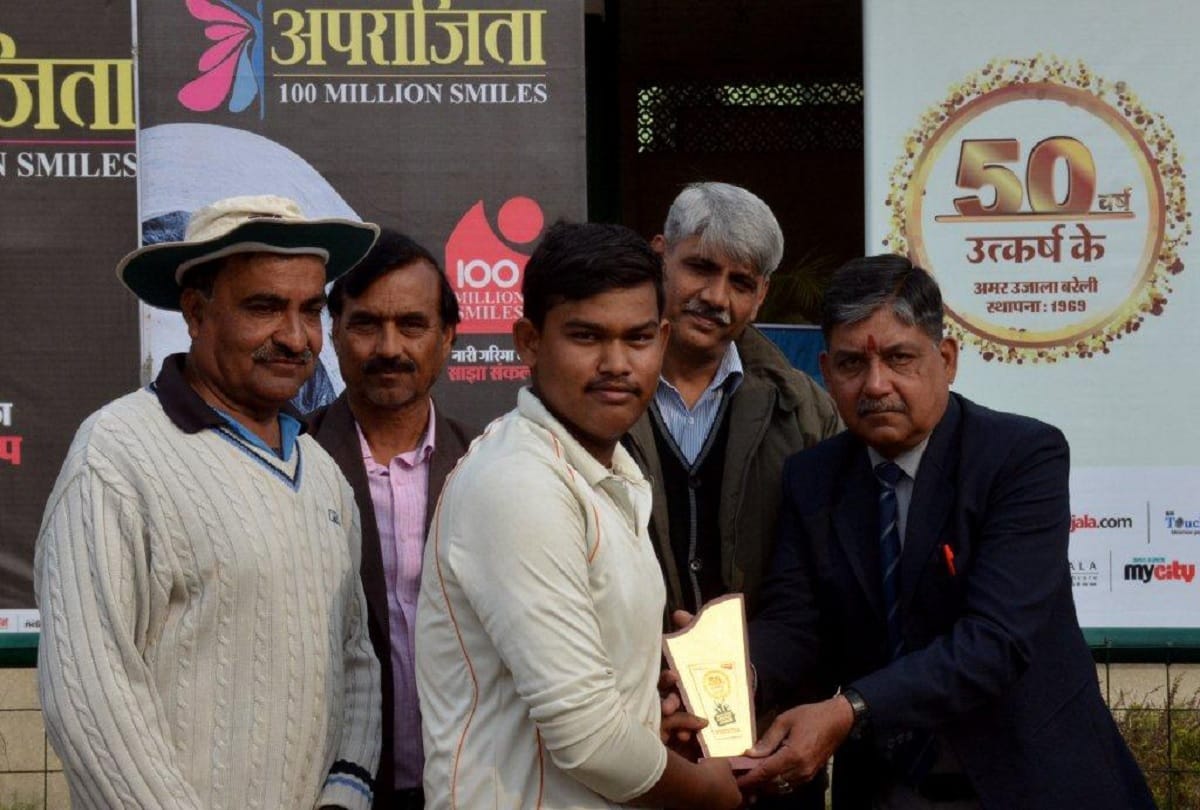 SR International team becomes Amar Ujala Cricket League Champion