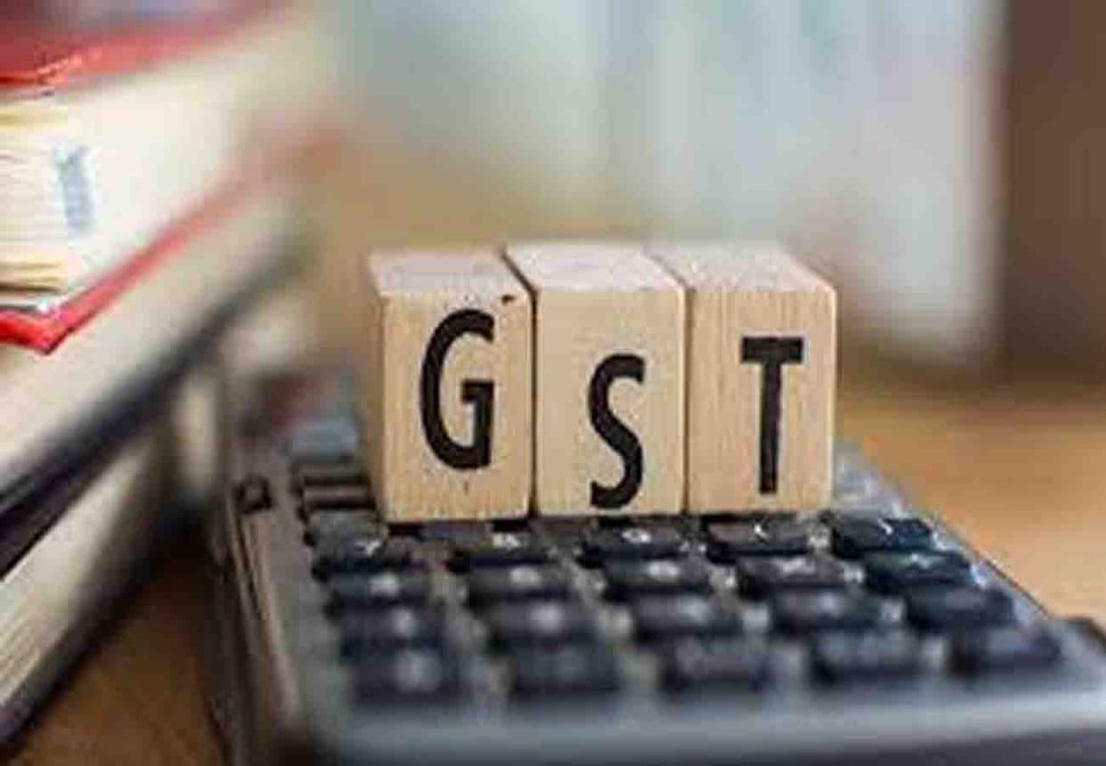 News related to service tax and Gst