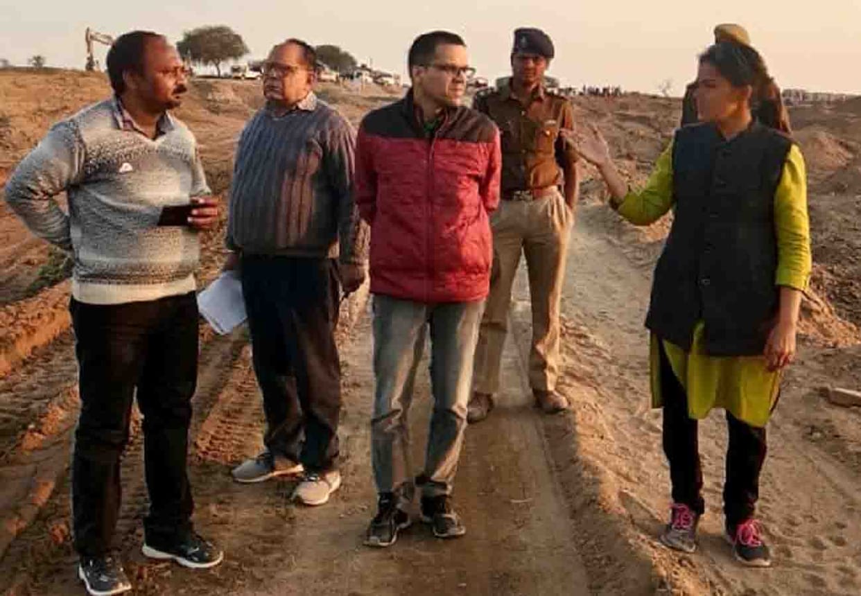 Mining officers of several districts suspended on charges of corruption