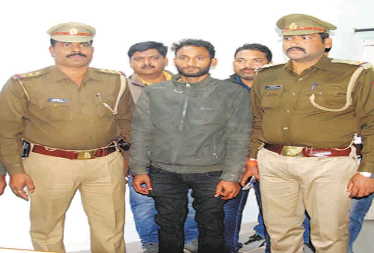 Two crooks in midnight encounter, two soldiers injured