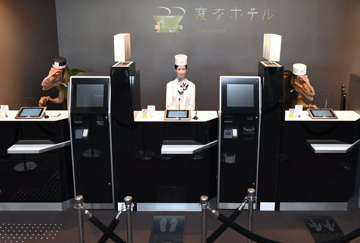 Henn na Robot Hotel Just laid off Half Robots staffs from job in southern Japan