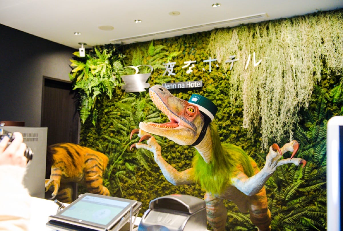 Henn na Robot Hotel Just laid off Half Robots staffs from job in southern Japan