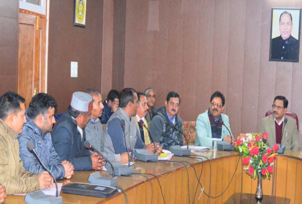 hpbose Women teachers will be given one examination center in each sub division