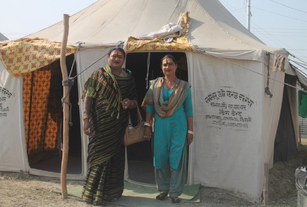 The color of faith shown in kinnar akhada