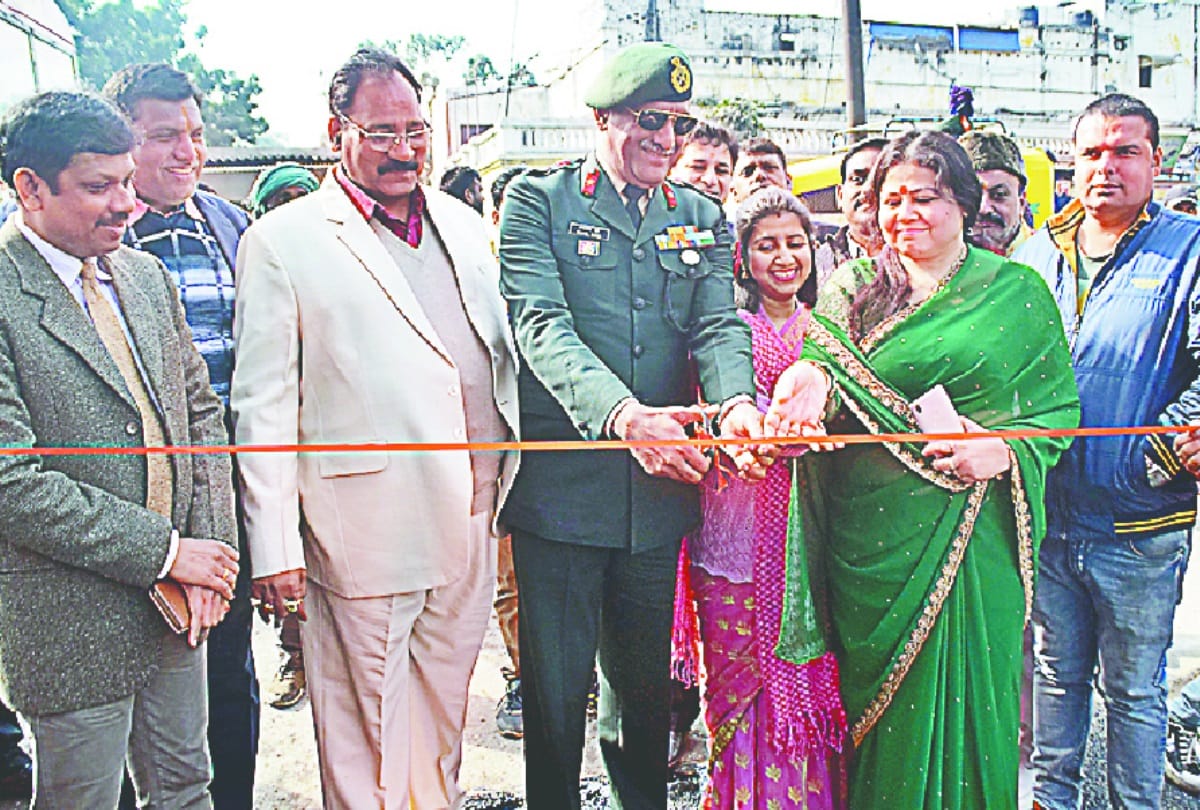 Good news: Roads made by plastic and polithine in Meerut Canttoment