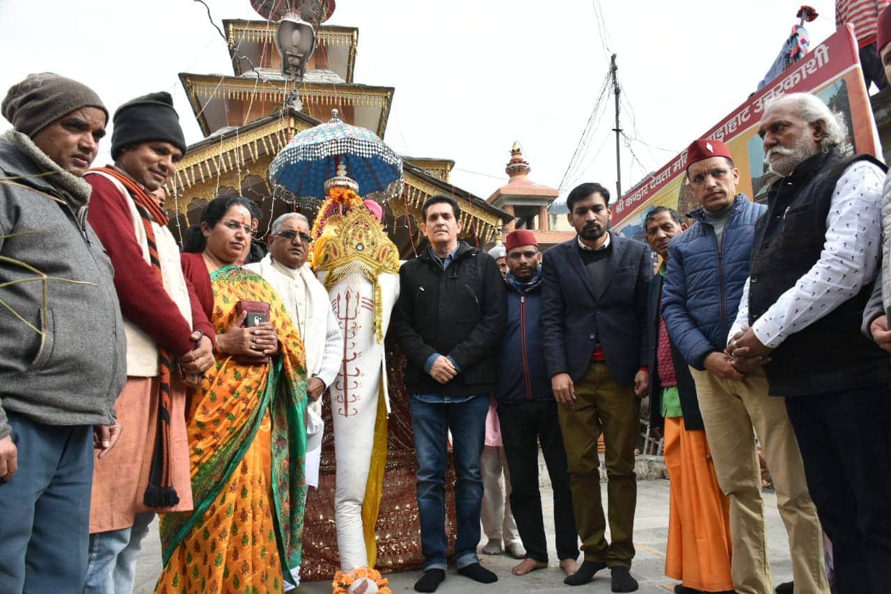 PM Narendra Modi will stay in wood house and do austerity again in biopic