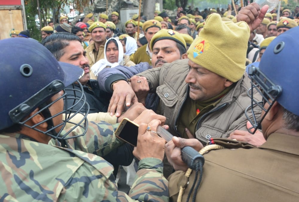prd troops protest in hazratganj.