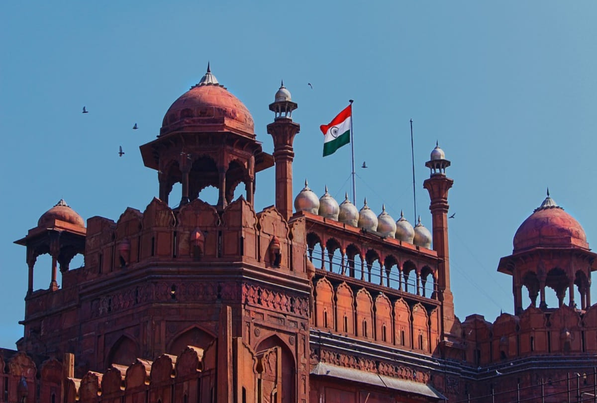 wall of iron containers will protect the Red Fort