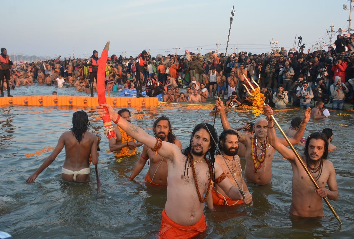 Kumbh shahi snan 2019 Hindu seers and saints holy dipped in Sangam Ghat