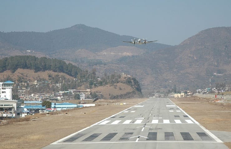First commercial aircrafts landed at Nainesaini airstrip