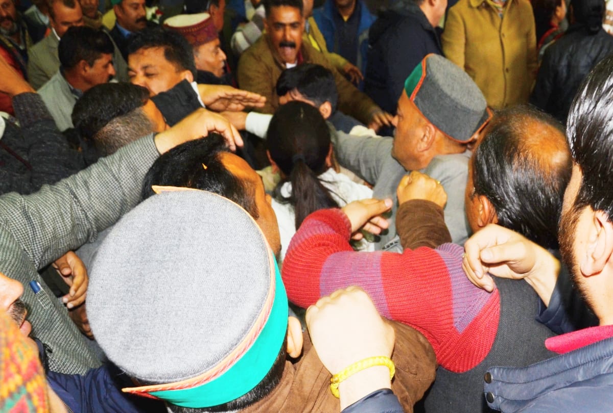 himachal Congress's  factionalism at the peak