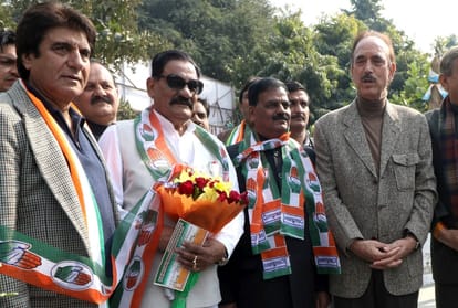 gulam nabi azad in lucknow.